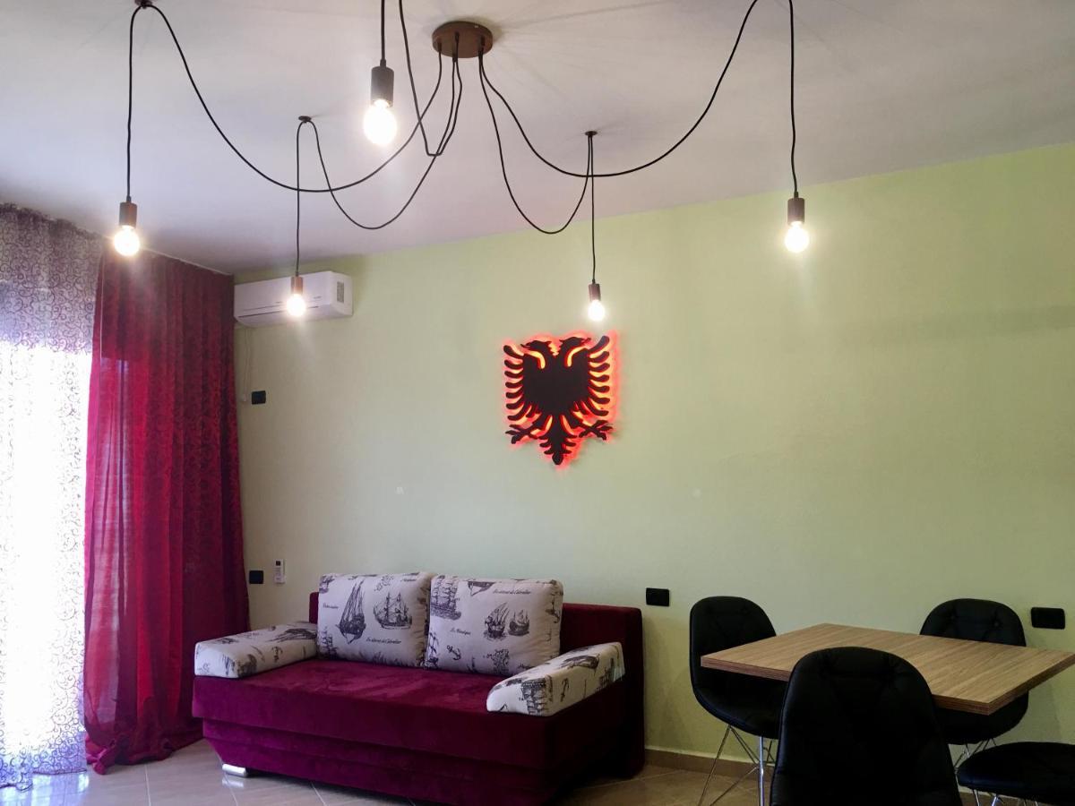 Luxury In Royal For King And Queen *
